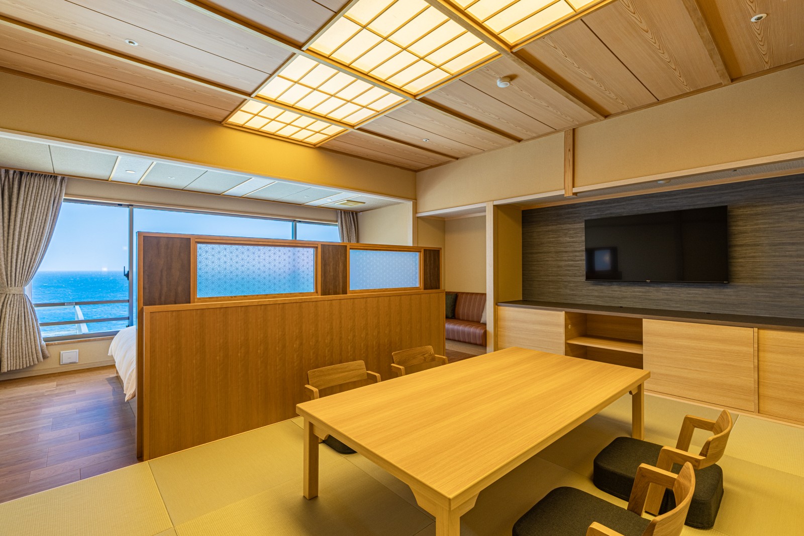 　「碧」座卓タイプの居室（502）